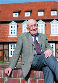 Zemřel Prof. Dr. Fritz Sennheiser Časopis MUSIC STORE