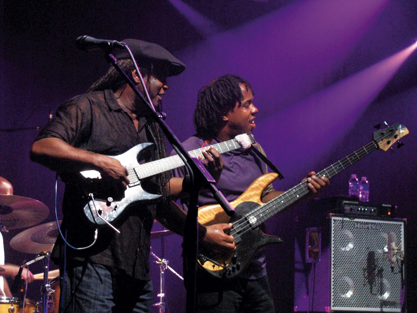 Regi a Victor Wootenovi