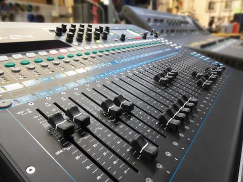 Allen & Heath Qu-24