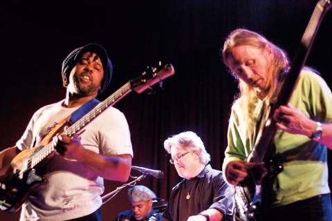 Victor Wooten & Steve Bailey